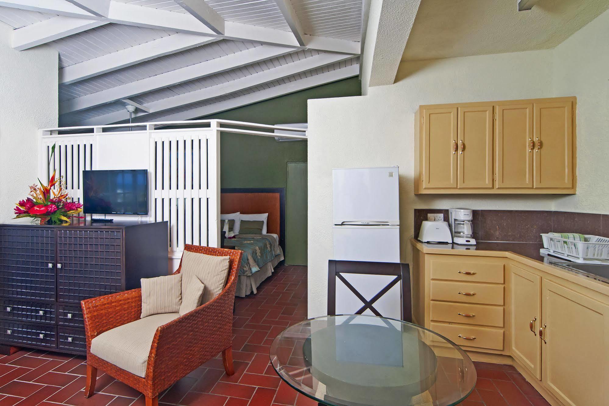 Blue Horizons Garden Resort St. George's Exterior foto